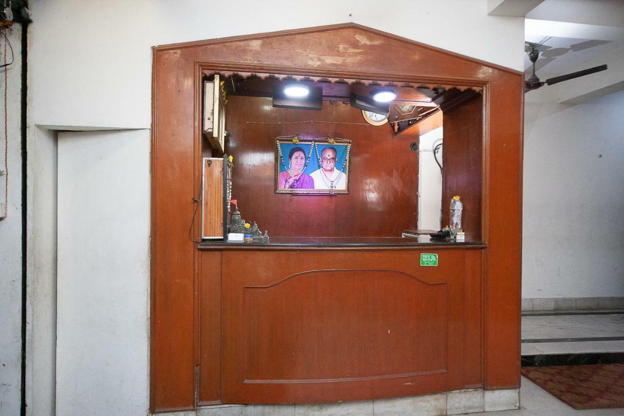 Spot On 38565 Hotel Surya Thiruvengadam St Chennai Exteriör bild